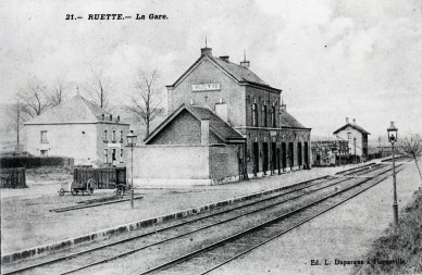 Ruette- gare- int gauche - 2 voies.jpg